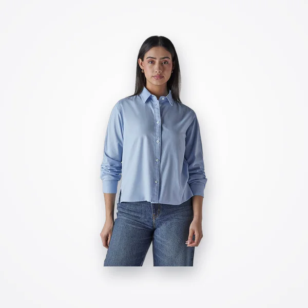 Levi's Women's Solid Light Blue Regular Fit Oxford Shirt